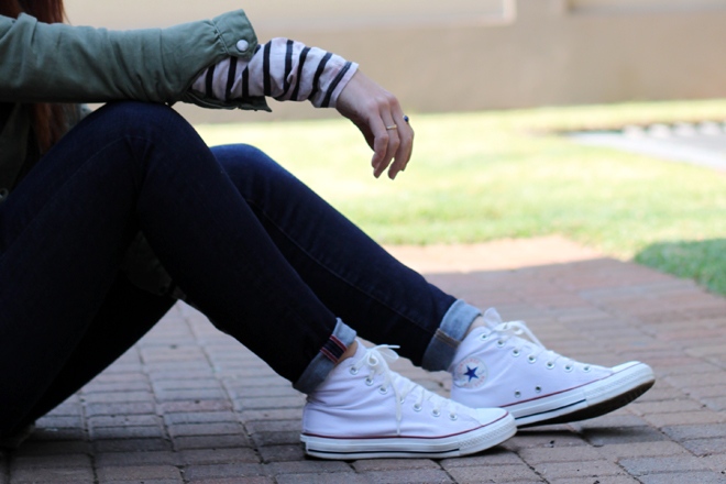 Weekend Casual #OOTD: Distressed Stripes & Military Green | More looks on www.stylescoopblog.com