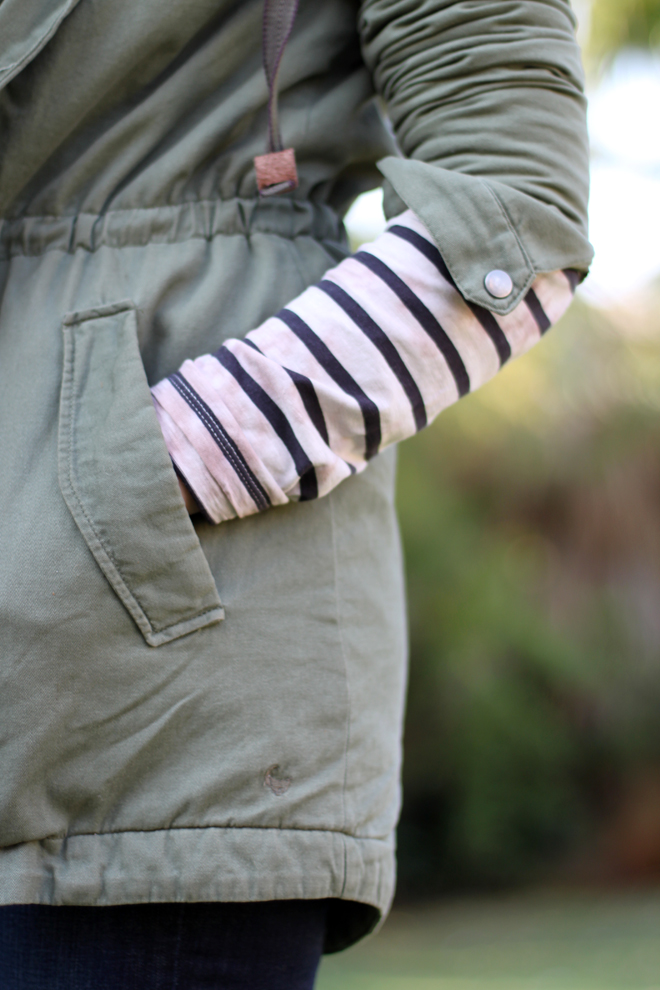 Weekend Casual #OOTD: Distressed Stripes & Military Green | More looks on www.stylescoopblog.com