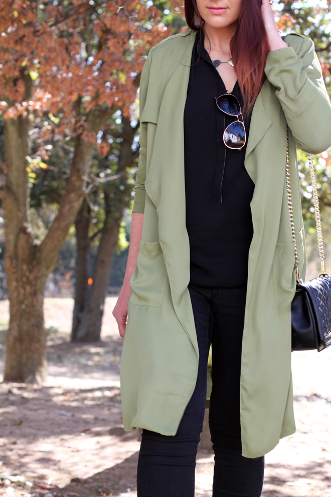 green-military-trench-outfit-ideas-ootd