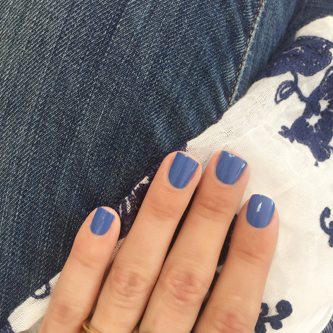 essie-summer-2015-nail-swatches-pre-a-surfer