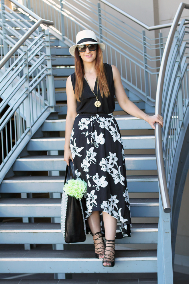 Black & White Floral Skirt - It's Banana! - StyleScoop