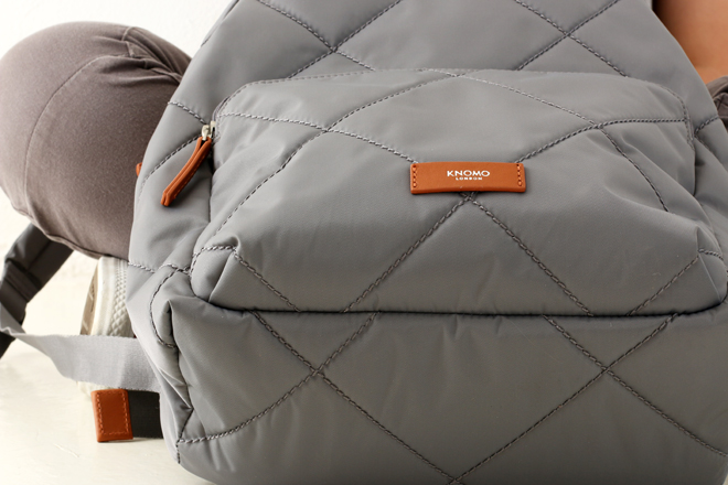 knomo-bathurst-back-pack-travel-and-lifestyle-blog-review-exterior