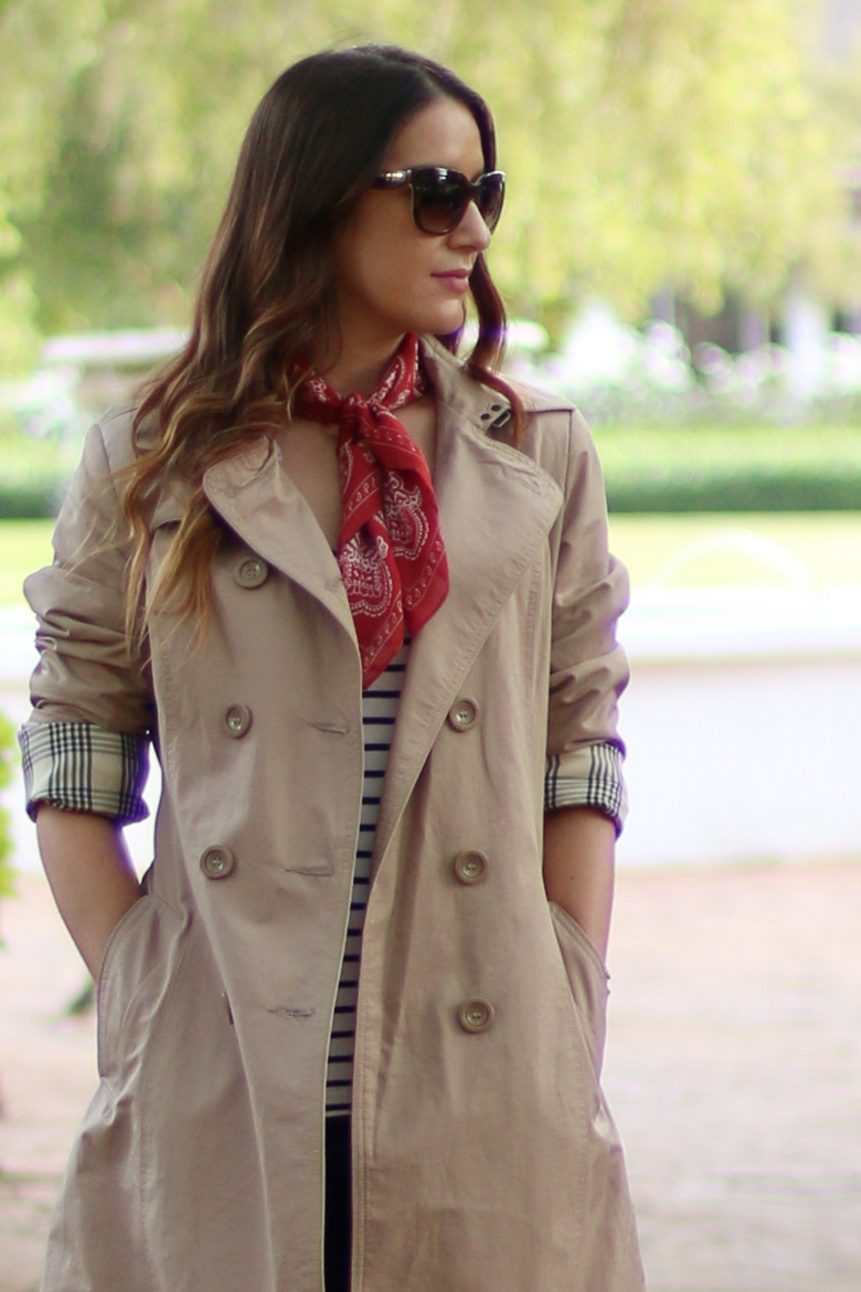 autumn-trench-coat-outfit-striped-top-leather-pants-neckerchief-fashion-bloger-south-african-details-6